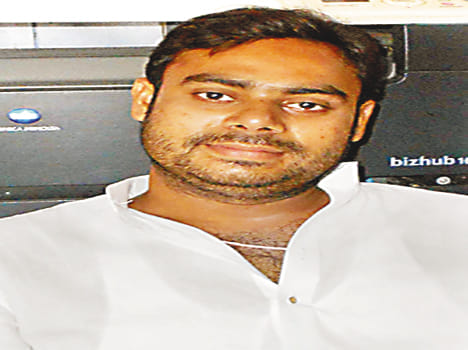 State Vice President of the Hindu Mahasabha, including three arrested