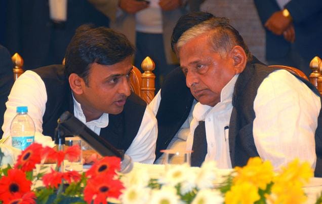 Clash in Samajwadi Party over qaumi Ekta dal issue