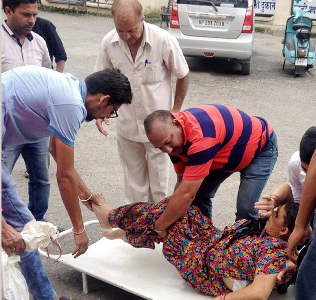 independence day function one part of office collaspe, five injured