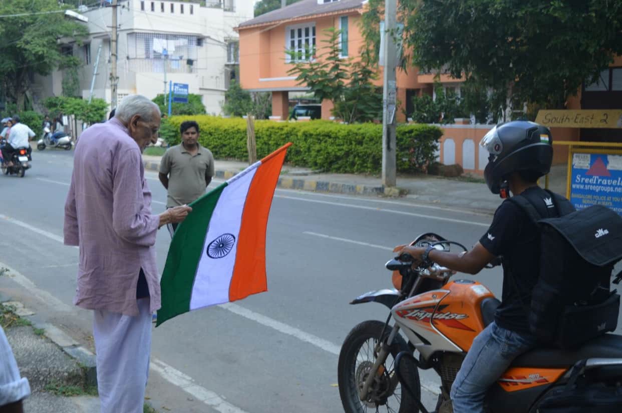 gaurav completes world record in independence day