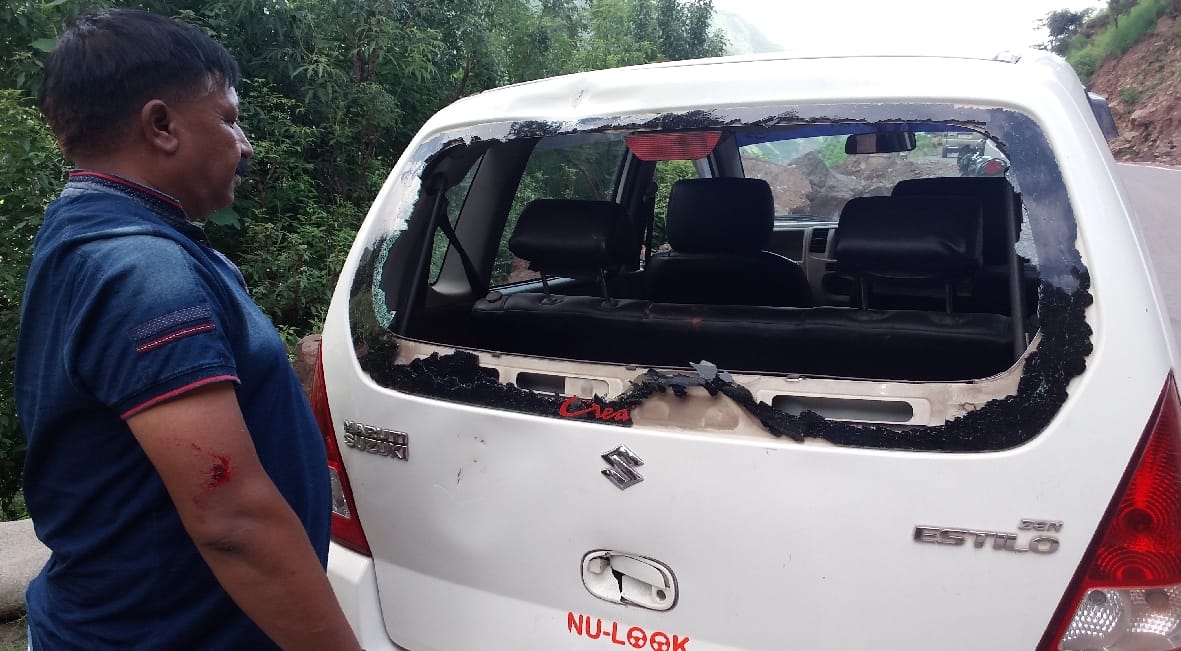 stone pelting on budha amarnath yatra