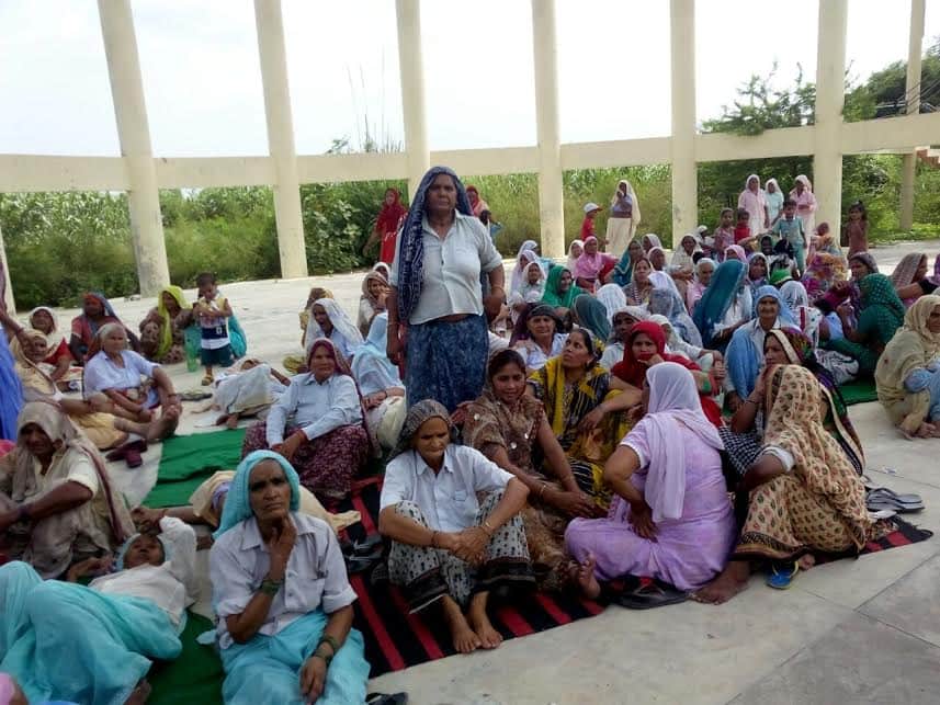 farmer climb on Water tank during protest