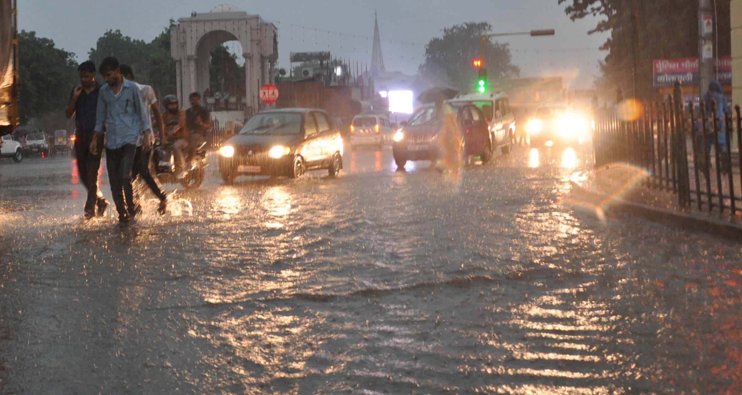 it rained cats and dogs in lucknow