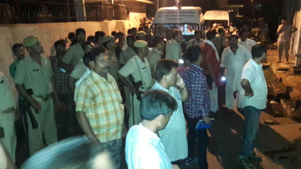 temple roof collapse in ayodhya