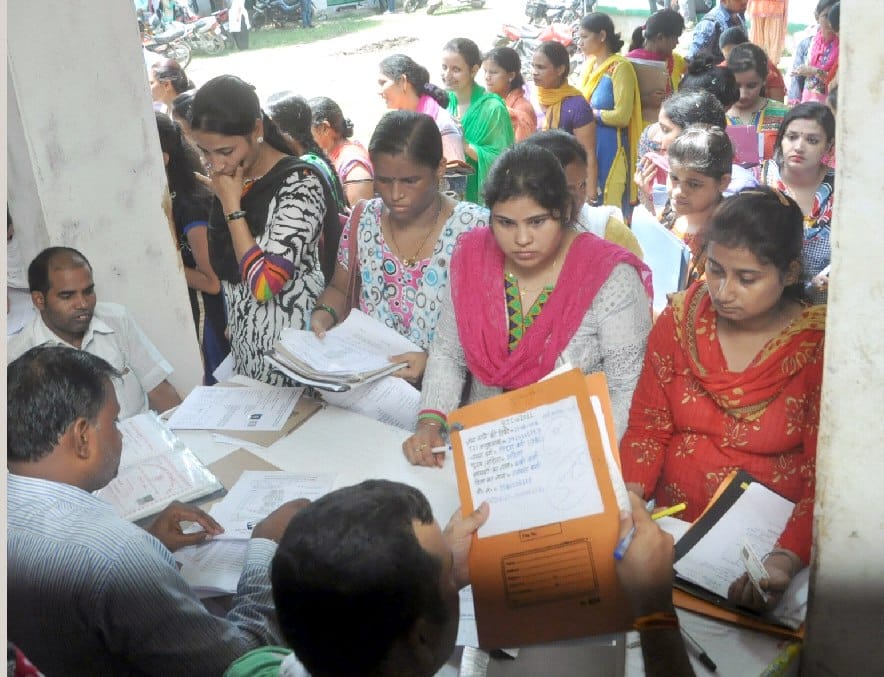 584 seats against 374 candidates involved in counseling