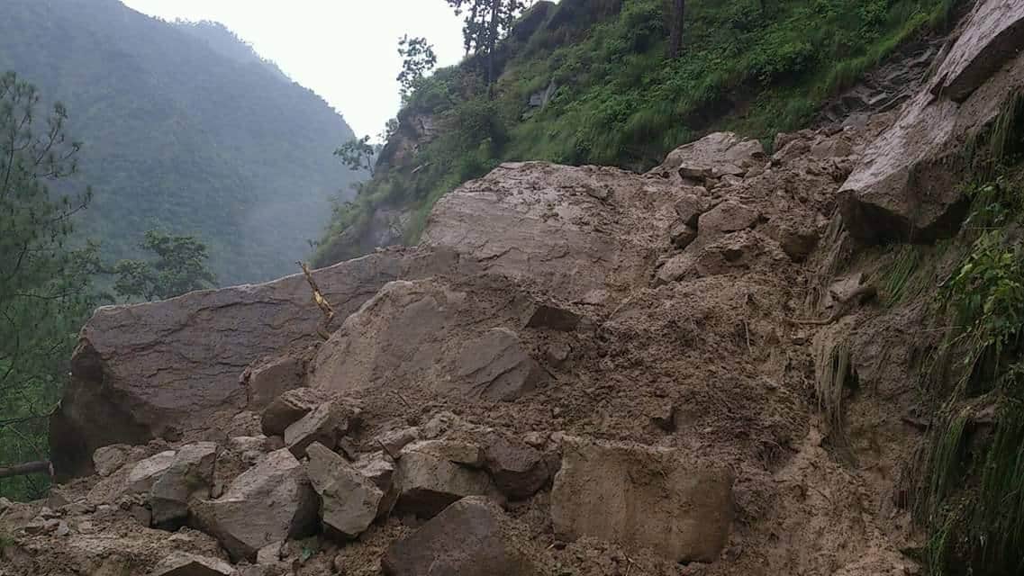 debris in nainital highway, highway blocked