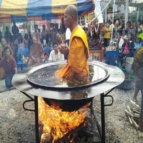  Monk Meditates In Boiling Oil 