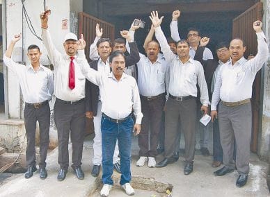 MP  residence guarded by lawyers