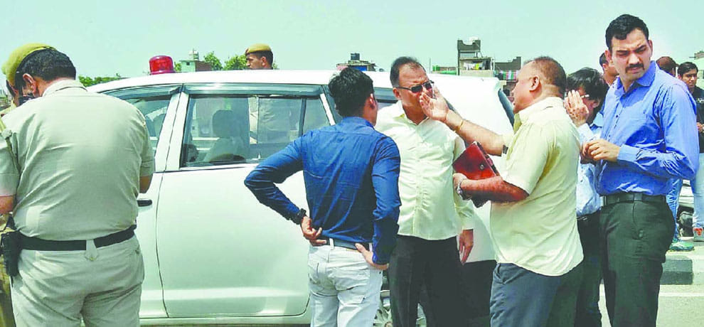 36.50 lakh looted from petrol pump workers, bike riding miscreants involved in the incident