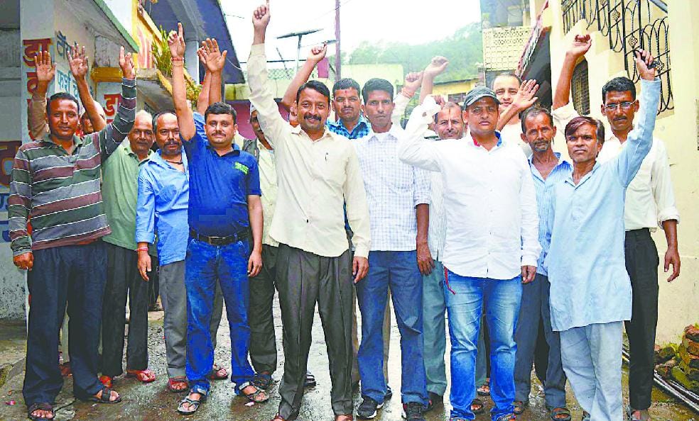 Internet service disruption, protest