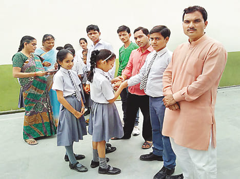 Muslim youth from Hindu sisters Rakhi Bndhavai