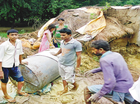 Square drains the havoc overthrown, fell 35 Houses