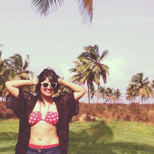 bipasha basu's sister photos get viral in social media