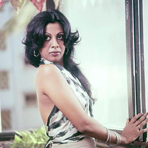 protima bedi captures the limelight by her nude running