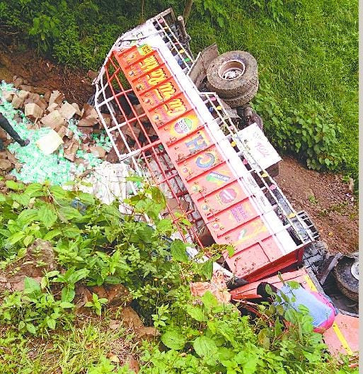 truck accident, driver died