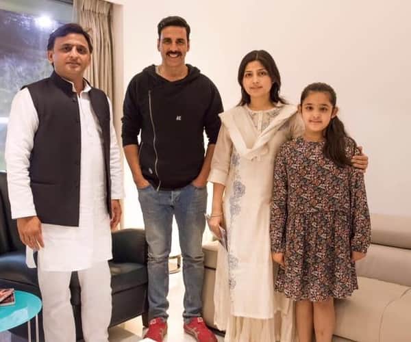  Akshay Kumar meets Akhilesh Yadav.