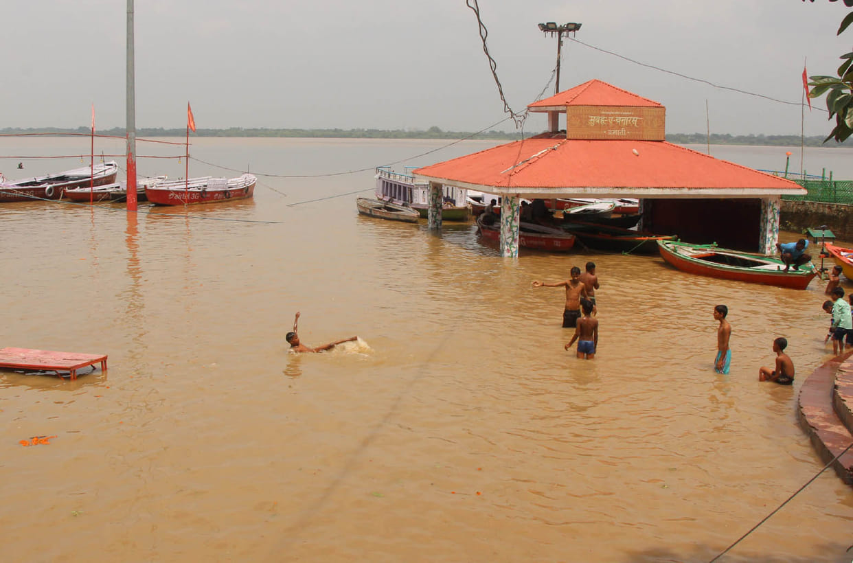 Girin troubled coastal settlements