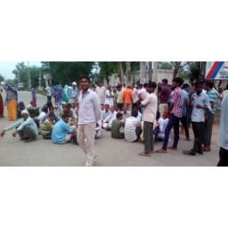rewari news, missing, girl, not found, angry, villagers, jam, road