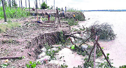Reduced water level in Yamuna, continue offloading