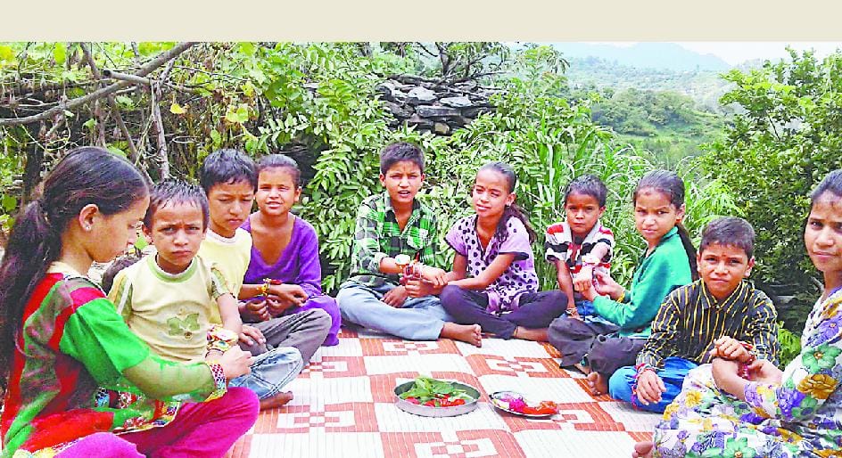 Raksha Bandhan festival was celebrated together in glee
