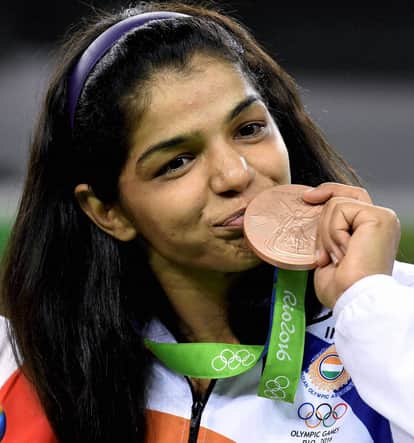 Sakshi Malik's wish to fly touched Air India, Company offers business class tickets