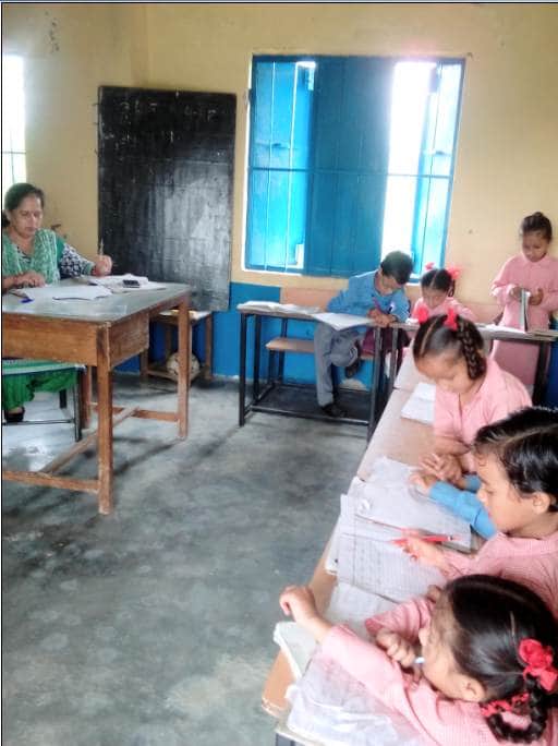 Panesh govt primary school without roof in cm virbhadra singh constituency  