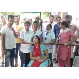 yamunanagar,truck, driver,hospital,sister
