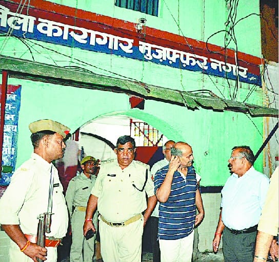Prisoners died in jail hanging