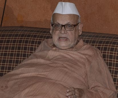 aziz qureshi praises BJP and rajnath Singh.