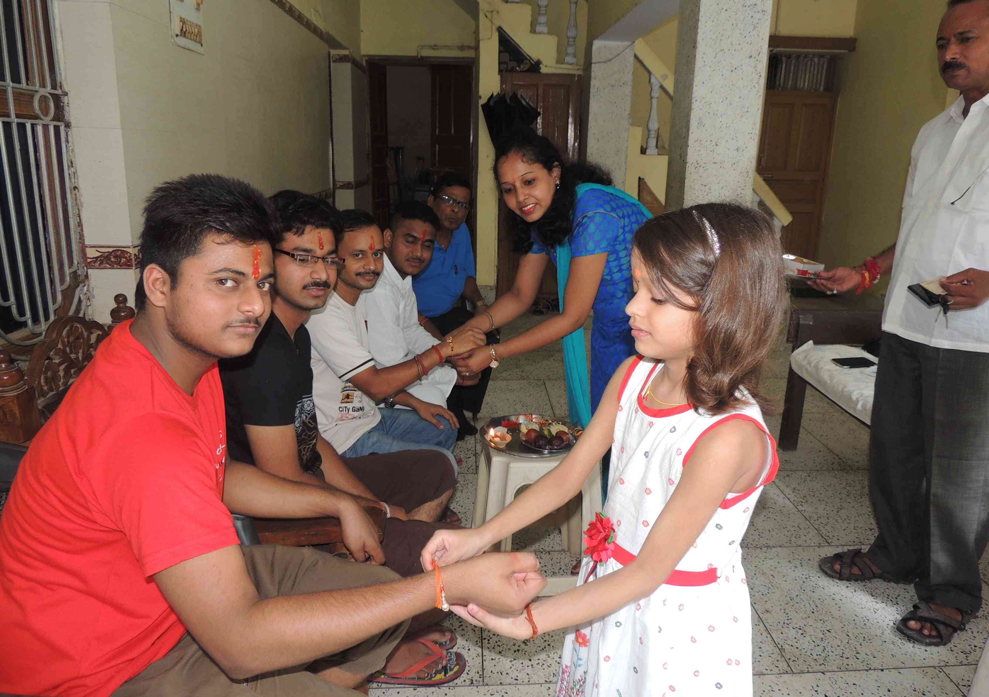 Lunar eclipse on Raksha Bandhan, know when is the auspicious time for tying rakhi