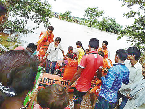 Mandakini at danger, Ufnai Yamuna water entered the village