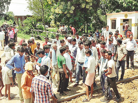 Villagers blocked the track at the railway crossing is closed