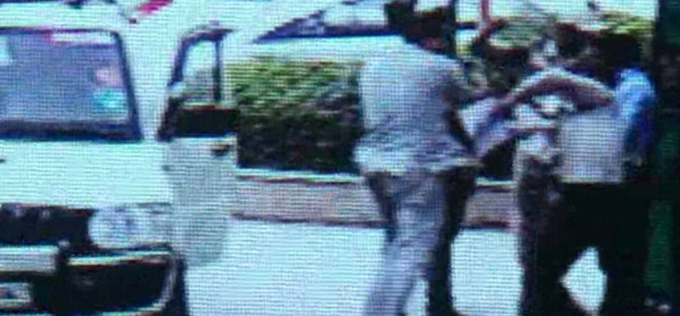 union minister mahesh sharma driver beaten security guard of society for stopping car, video viral