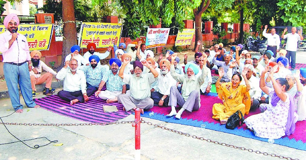 gmada mohali, Halla Bol against Gmada officials, GMADA plots scheme, mohali