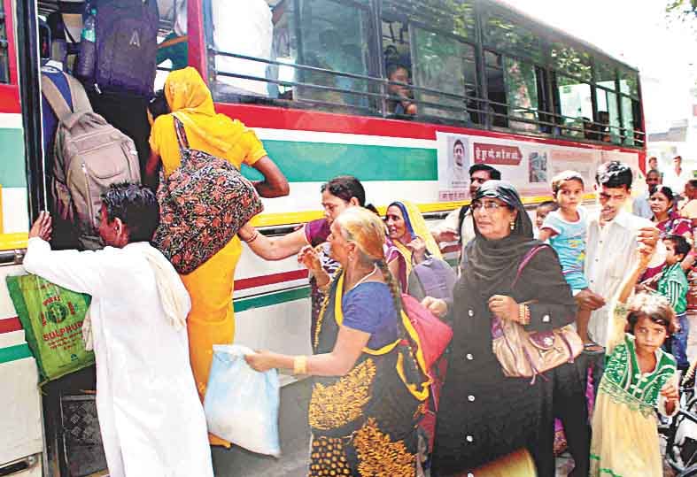 bus train full for festival