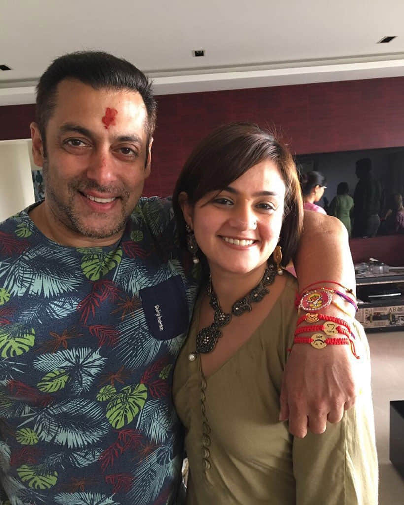 Salman Khan's rakshabandhan celebration with sisters Arpita, Alvira, Shweta