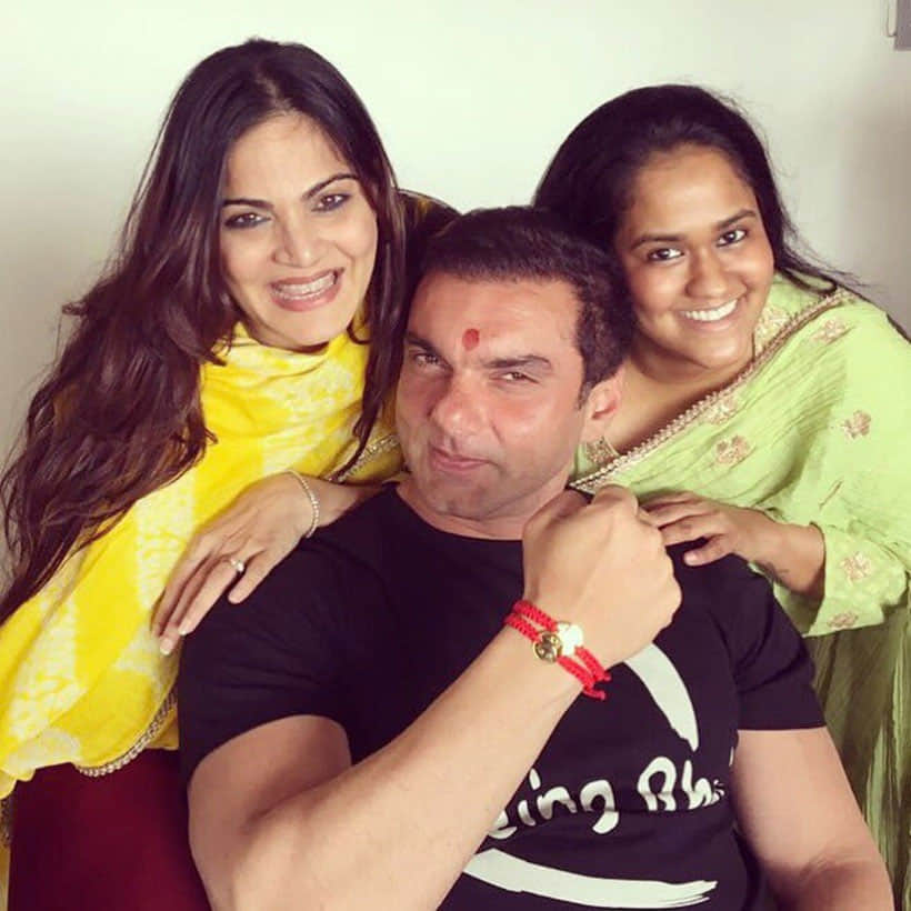 Salman Khan's rakshabandhan celebration with sisters Arpita, Alvira, Shweta