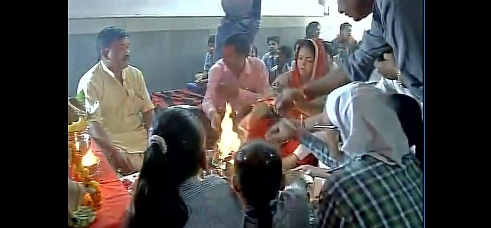 india praying for pv sindhus golden win in olympics today