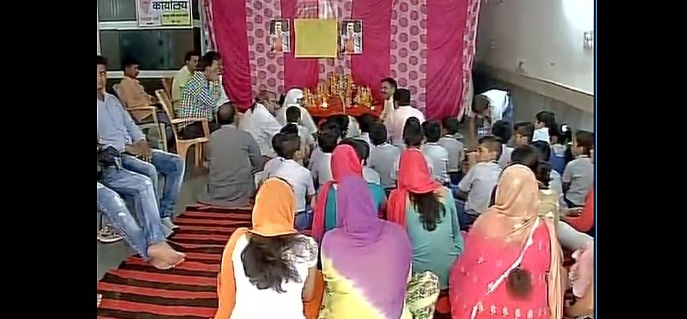 india praying for pv sindhus golden win in olympics today