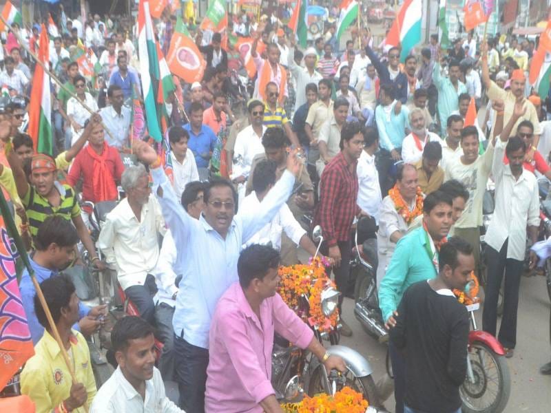 darjanon gaanvon ka bhraman kar eta pahunchee tiranga yaatra