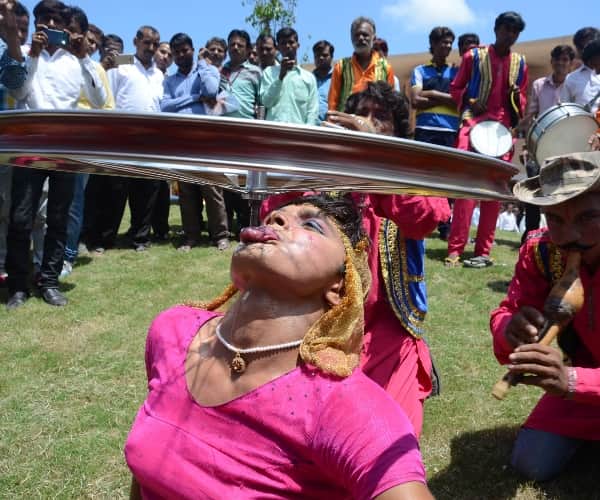  thrilling actions by artists in Lucknow.