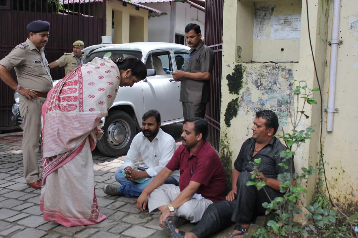 bheem lal arya protest outside of cm house