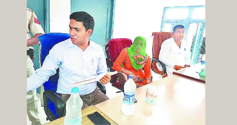 SDM, nagar Palika, chairman, ghoonghat, take charge, parda pratha