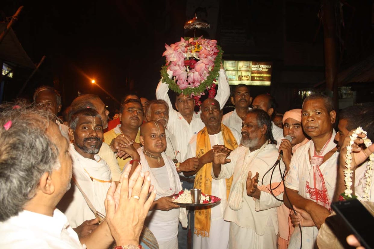 chaitanya mahaprabhu paduka yatra in mathura