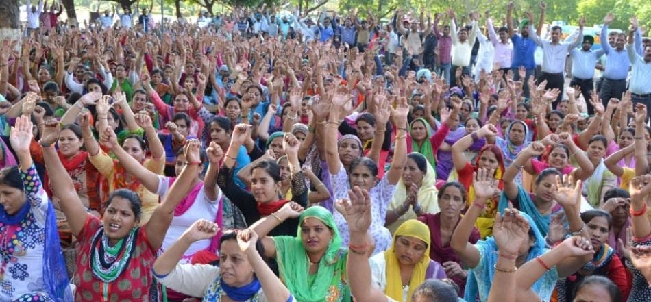 UP: teacher's should go holiday 