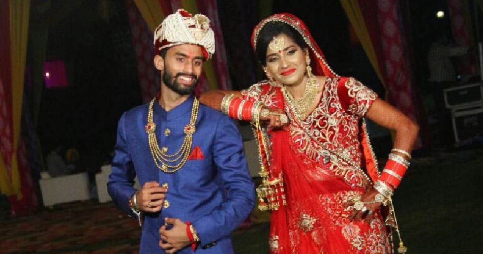 indian hockey womens team formar captain ritu rani weds to singer harsh sharma