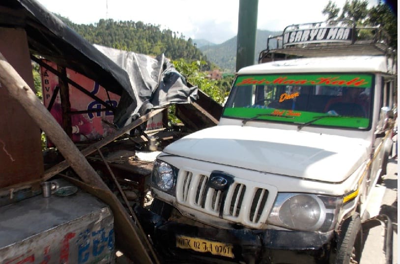 After confronting entered the Jeep bike kiosks, two injured