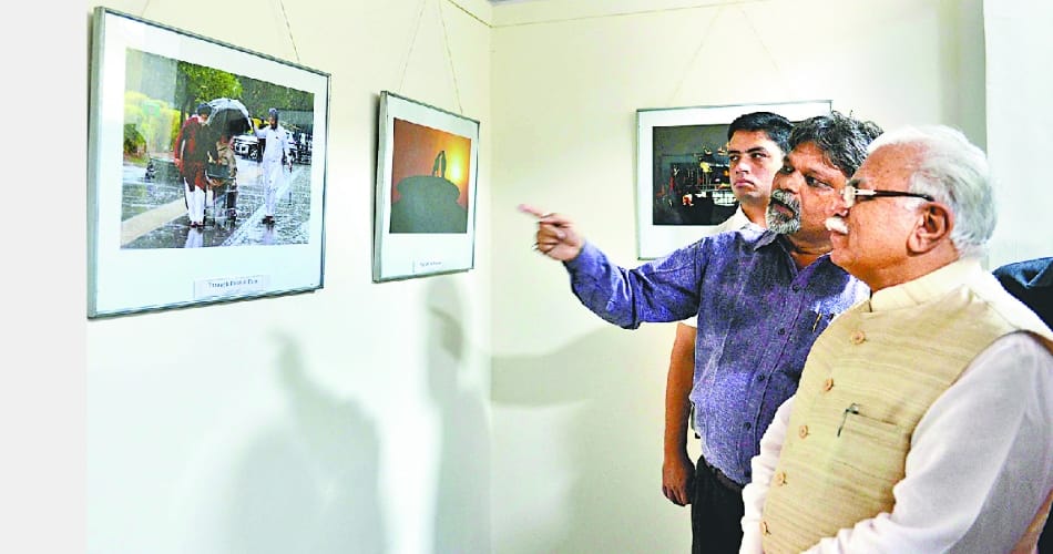 Photo exibitation starts at kalagram, CM khattar Inaugarated