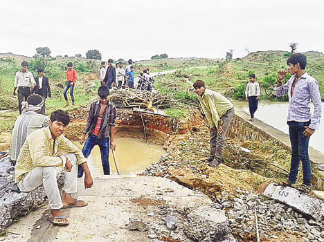 Strong currents carried half a dozen roads