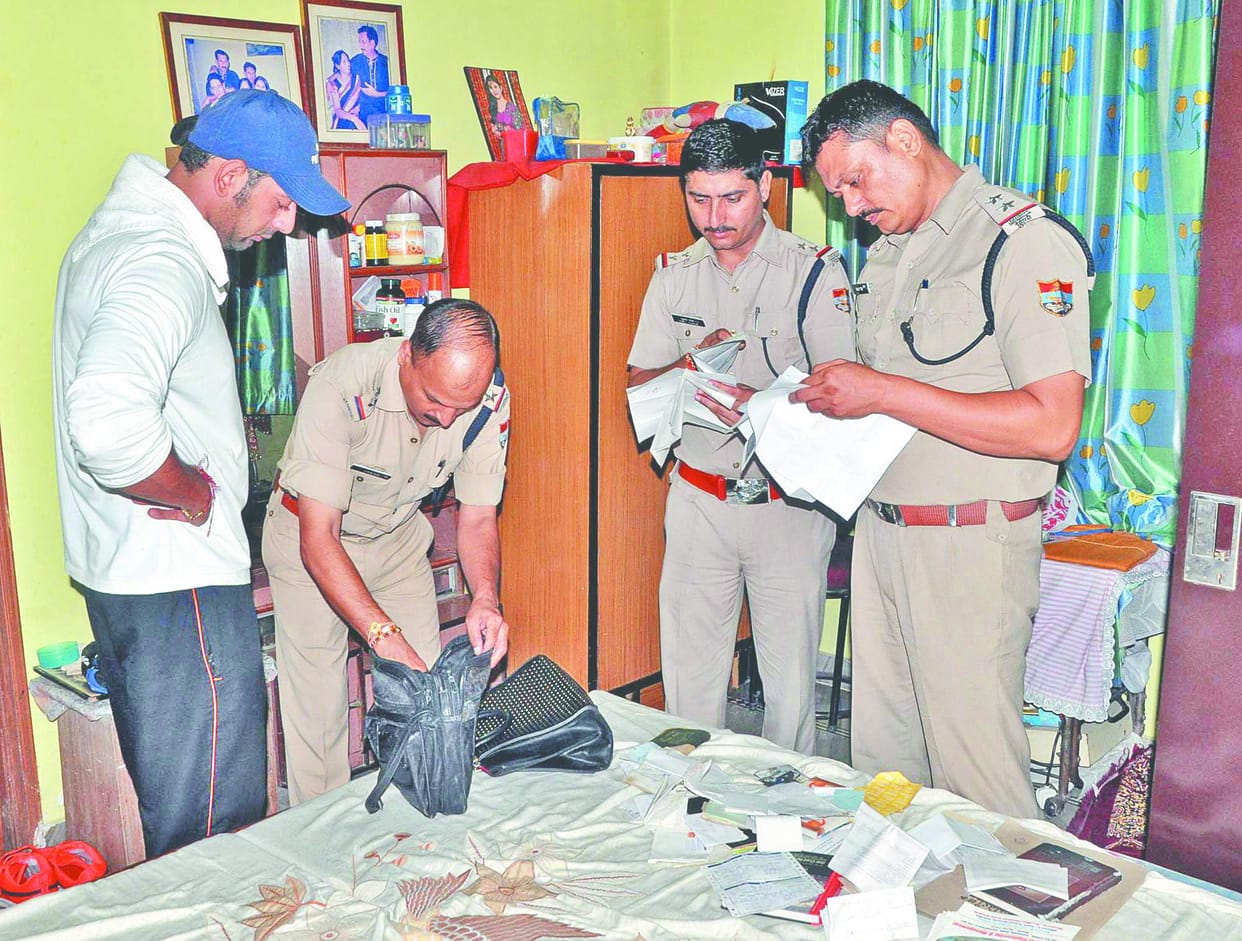 Spinning documents in land scam